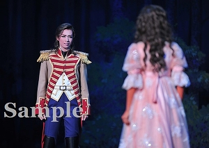 明日海 花乃 舞台写真／花組東京公演『カリスタの海に抱かれて』『宝塚幻想曲（タカラヅカ ファンタジア）』