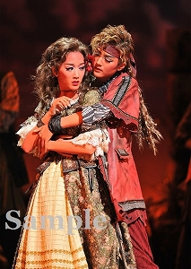 芹香 花乃 舞台写真／花組東京公演『カリスタの海に抱かれて』『宝塚幻想曲（タカラヅカ ファンタジア）』