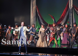 明日海 ほか 舞台写真／花組東京公演『カリスタの海に抱かれて』『宝塚幻想曲（タカラヅカ ファンタジア）』