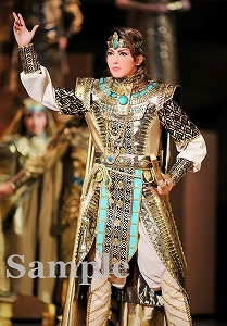 朝夏まなと 舞台写真／宙組大劇場公演『王家に捧ぐ歌』