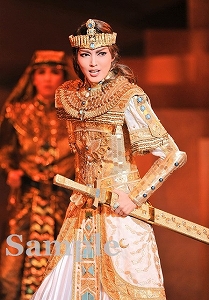 朝夏まなと 舞台写真／宙組大劇場公演『王家に捧ぐ歌』