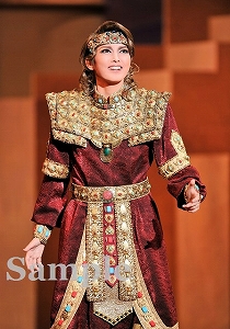 朝夏まなと 舞台写真／宙組大劇場公演『王家に捧ぐ歌』