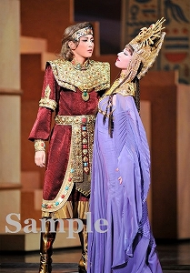 朝夏 伶美 舞台写真／宙組大劇場公演『王家に捧ぐ歌』