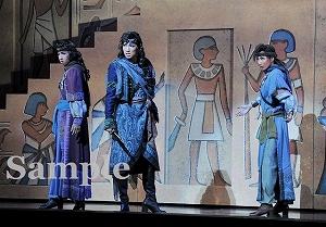 澄輝 真風 蒼羽 舞台写真／宙組大劇場公演『王家に捧ぐ歌』