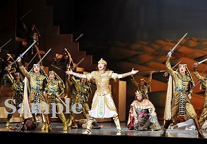 朝夏ほか 舞台写真／宙組大劇場公演『王家に捧ぐ歌』