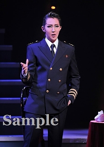 紅 ゆずる 舞台写真／星組赤坂ACTシアター公演『キャッチ・ミー・イフ・ユー・キャン』