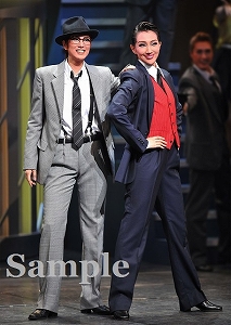 紅 七海 舞台写真／星組赤坂ACTシアター公演『キャッチ・ミー・イフ・ユー・キャン』