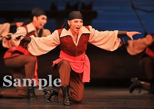 天寿光希 舞台写真／星組全国ツアー公演『大海賊』『Amour それは…』