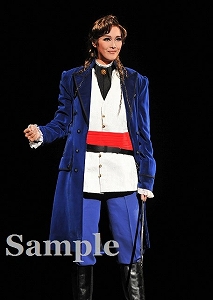 麻央侑希 舞台写真／星組全国ツアー公演『大海賊』『Amour それは…』