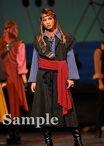 礼 真琴 舞台写真／星組全国ツアー公演『大海賊』『Amour それは…』