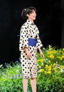 早霧 せいな 舞台写真／雪組大劇場公演『星逢一夜（ほしあいひとよ）』『La Esmeralda（ラ エスメラルダ）』