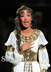 実咲凜音 舞台写真／宙組東京公演『王家に捧ぐ歌』