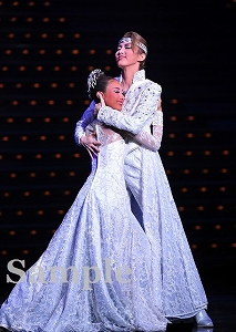 朝夏 実咲 舞台写真／宙組東京公演『王家に捧ぐ歌』