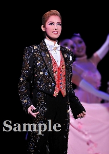 明日海りお 舞台写真／花組梅田芸術劇場公演『ベルサイユのばら－フェルゼンとマリー・アントワネット編－』『宝塚幻想曲（タカラヅカ ファンタジア）』