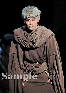 沙央くらま 舞台写真／専科バウホール公演『オイディプス王』