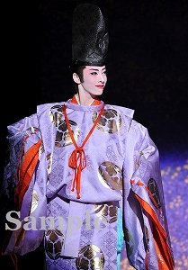 明日海 りお 舞台写真／花組大劇場公演『新源氏物語』『Melodia－熱く美しき旋律－』