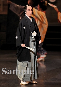 華形ひかる 舞台写真／雪組バウホール公演『銀二貫』