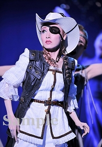 実咲凜音 舞台写真／宙組大劇場公演『Shakespeare～空に満つるは、尽きせぬ言の葉～』『HOT EYES!!』