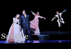 朝夏 他 舞台写真／宙組大劇場公演『Shakespeare～空に満つるは、尽きせぬ言の葉～』『HOT EYES!!』