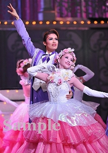 十輝 綺咲 舞台写真／星組東京国際フォーラムホールC公演『LOVE＆DREAM』-I.Sings Disney／II.Sings TAKARAZUKA－