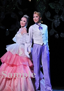 七海 夢妃 舞台写真／星組東京国際フォーラムホールC公演『LOVE＆DREAM』-I.Sings Disney／II.Sings TAKARAZUKA－