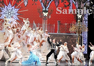 北翔 ほか 舞台写真／星組東京国際フォーラムホールC公演『LOVE＆DREAM』-I.Sings Disney／II.Sings TAKARAZUKA－