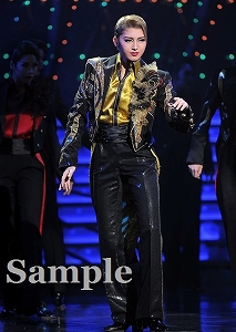 朝夏まなと 舞台写真／宙組東京公演『Shakespeare～空に満つるは、尽きせぬ言の葉～』『HOT EYES!!』