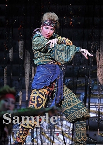 愛月ひかる 舞台写真／宙組東京公演『Shakespeare～空に満つるは、尽きせぬ言の葉～』『HOT EYES!!』