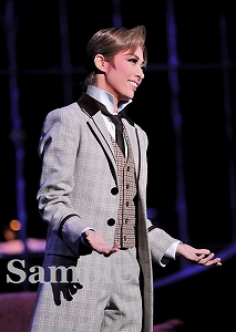 明日海 りお 舞台写真／花組梅田芸術劇場公演『Ernest in Love』