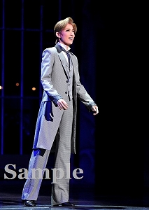 明日海 りお 舞台写真／花組梅田芸術劇場公演『Ernest in Love』