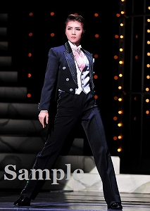 芹香 斗亜 舞台写真／花組梅田芸術劇場公演『Ernest in Love』