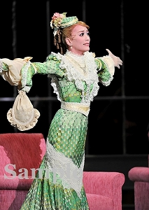 花乃 まりあ 舞台写真／花組梅田芸術劇場公演『Ernest in Love』