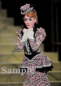 花乃 まりあ 舞台写真／花組梅田芸術劇場公演『Ernest in Love』