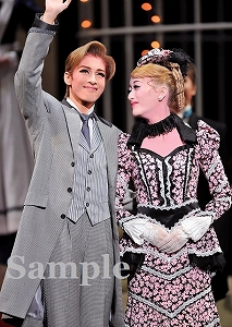 明日海 花乃 舞台写真／花組梅田芸術劇場公演『Ernest in Love』