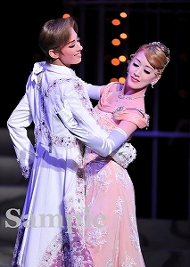 明日海 花乃 舞台写真／花組梅田芸術劇場公演『Ernest in Love』