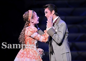 芹香 城妃 舞台写真／花組梅田芸術劇場公演『Ernest in Love』