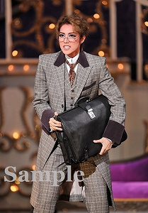 七海ひろき 舞台写真／星組大劇場公演『こうもり』『THE ENTERTAINER!』