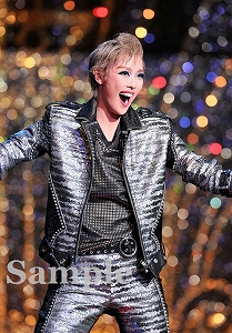 麻央侑希 舞台写真／星組大劇場公演『こうもり』『THE ENTERTAINER!』