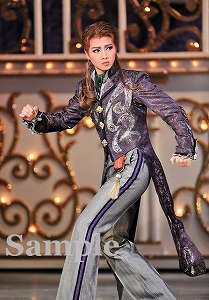 礼 真琴 舞台写真／星組大劇場公演『こうもり』『THE ENTERTAINER!』