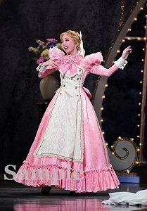 妃海 風 舞台写真／星組大劇場公演『こうもり』『THE ENTERTAINER!』