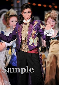 綾 凰華 舞台写真／星組新人公演『こうもり』