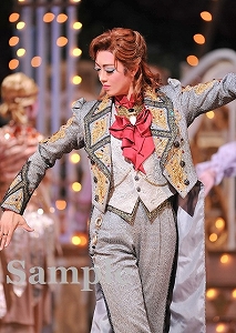 北翔海莉 舞台写真／星組東京公演『こうもり』『THE ENTERTAINER!』