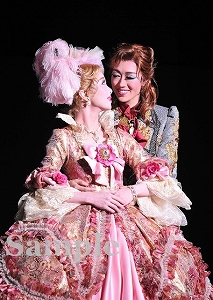 北翔 妃海 舞台写真／星組東京公演『こうもり』『THE ENTERTAINER!』