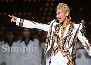 龍真咲 舞台写真／『龍真咲サヨナラショー』