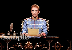 真風 涼帆 舞台写真／宙組大劇場公演『エリザベート―愛と死の輪舞（ロンド）―』