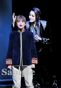 朝夏 星風 舞台写真／宙組大劇場公演『エリザベート―愛と死の輪舞（ロンド）―』