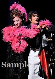 愛月 伶美 舞台写真／宙組大劇場公演『エリザベート―愛と死の輪舞（ロンド）―』