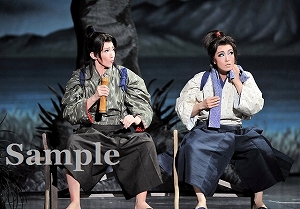 北翔 紅 舞台写真／星組大劇場公演『桜華に舞え』『ロマンス!!（Romance）』