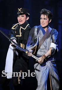 北翔 紅 舞台写真／星組大劇場公演『桜華に舞え』『ロマンス!!（Romance）』