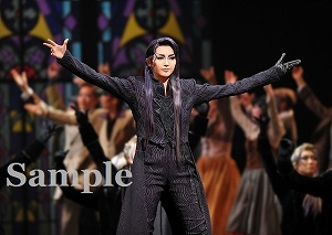 朝夏まなと 舞台写真／宙組東京公演『エリザベート―愛と死の輪舞（ロンド）―』